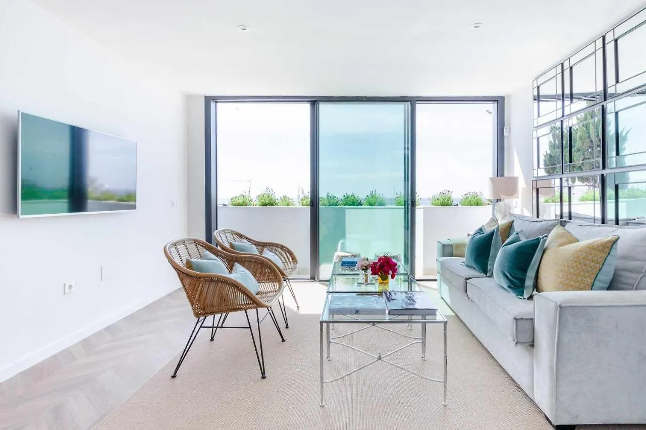 Holiday home Rincon Del Mar Watch Waves Roll In From The Lavenderfringed Balcony Villa Rincon de la Victoria